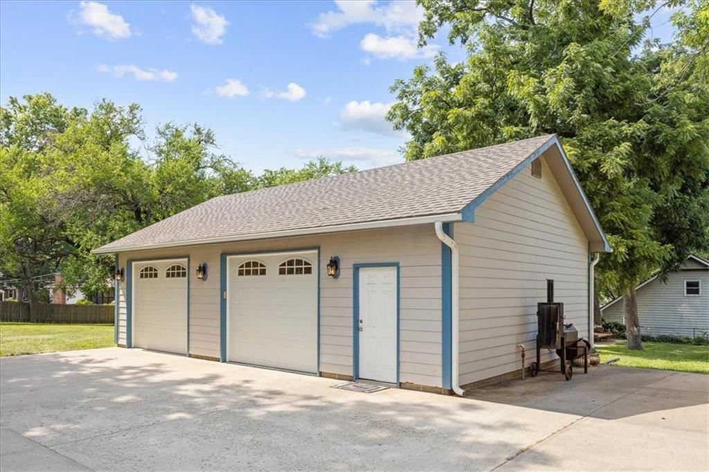 6024 Quivira Road — photo 30