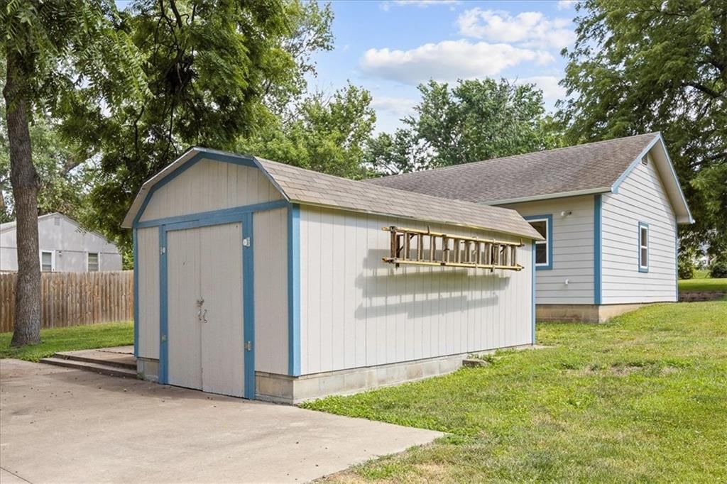 6024 Quivira Road — photo 35