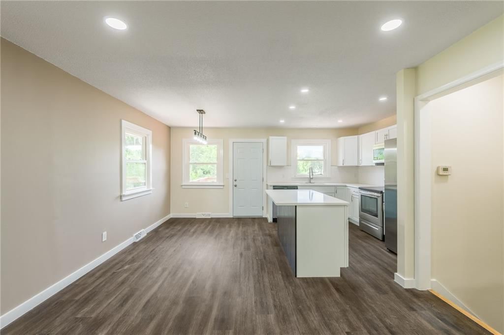 729 S CENTRAL Street — photo 11