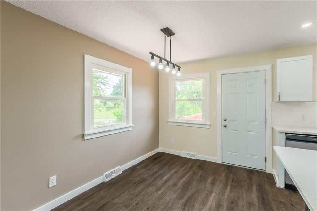 729 S CENTRAL Street — photo 12