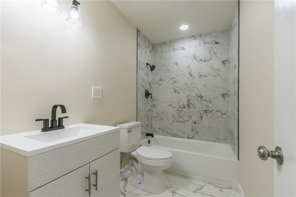 729 S CENTRAL Street — photo 15