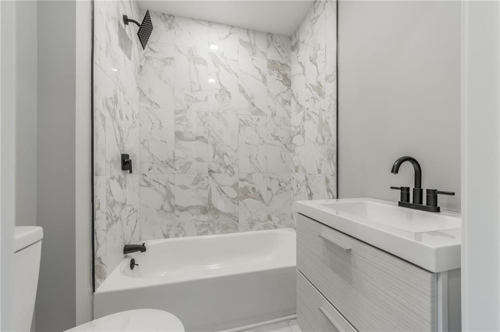 2118 KANSAS Avenue — photo 18