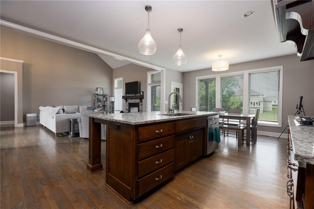 9408 N Liberty Street — photo 14