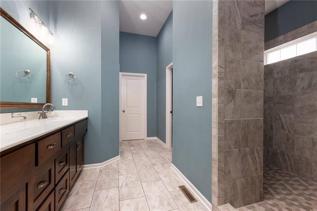 9408 N Liberty Street — photo 17