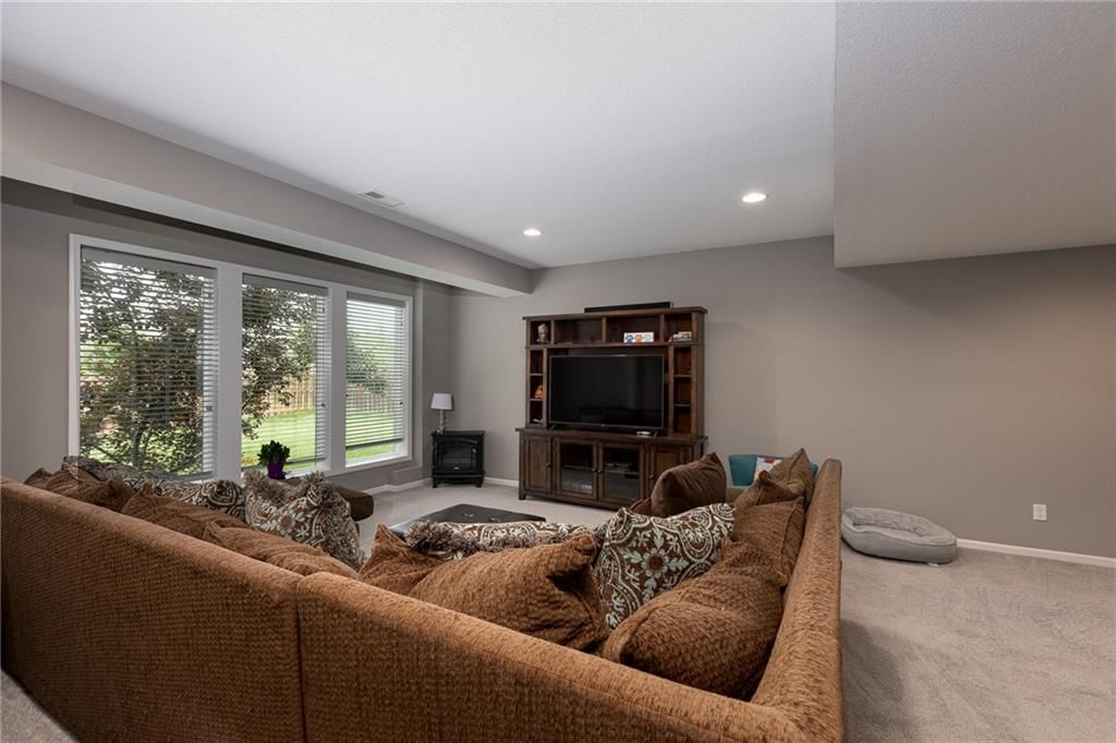 9408 N Liberty Street — photo 39