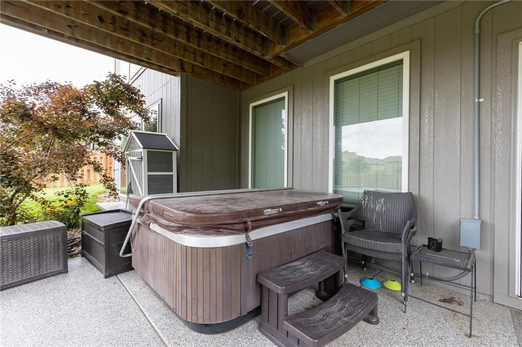 9408 N Liberty Street — photo 43