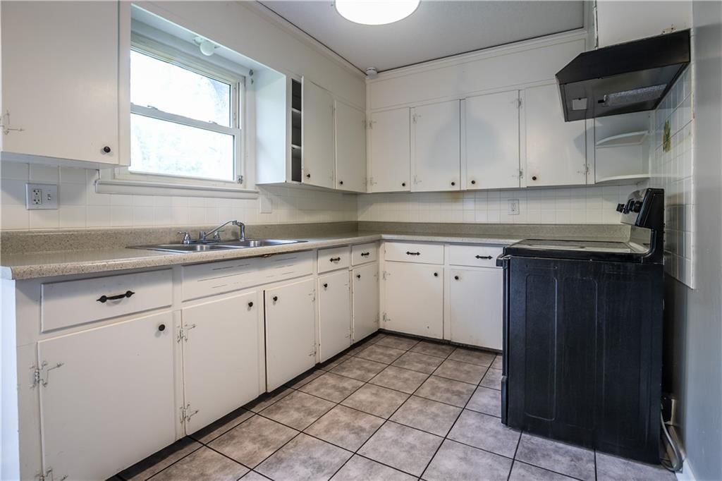 531 S Cedar Avenue — photo 8