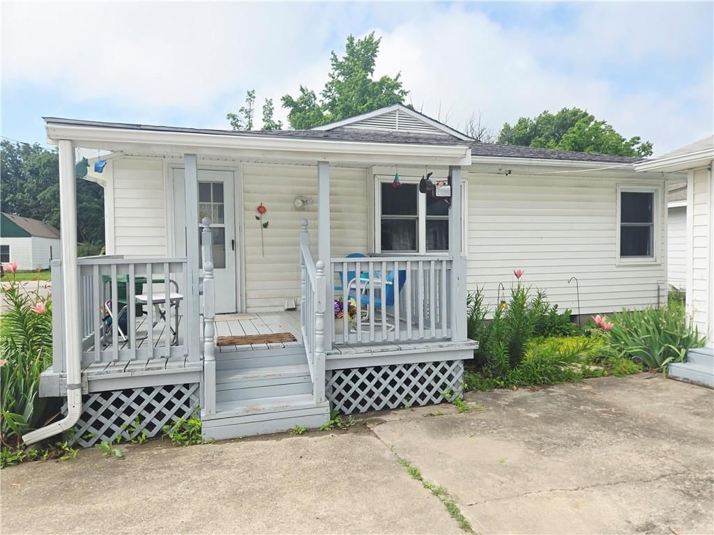 108 W Buffalo Street — photo 2