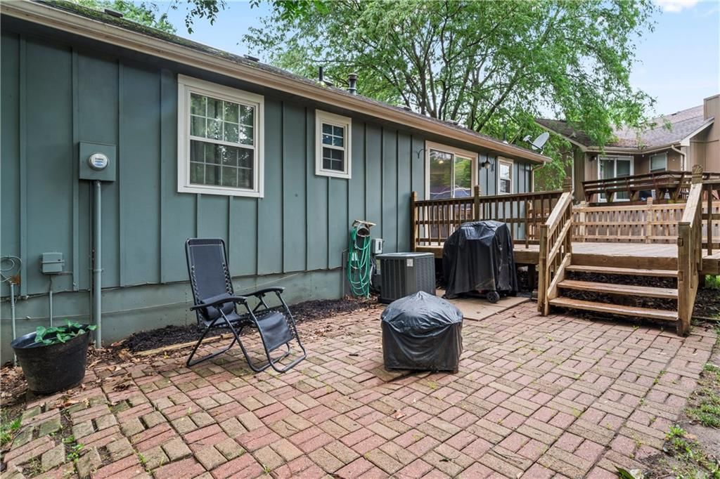 1275 NE Tudor Road — photo 36
