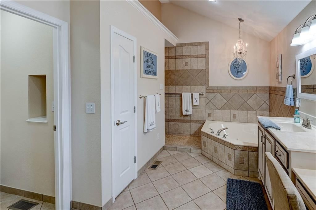 7151 SW Crystal Lane — photo 30