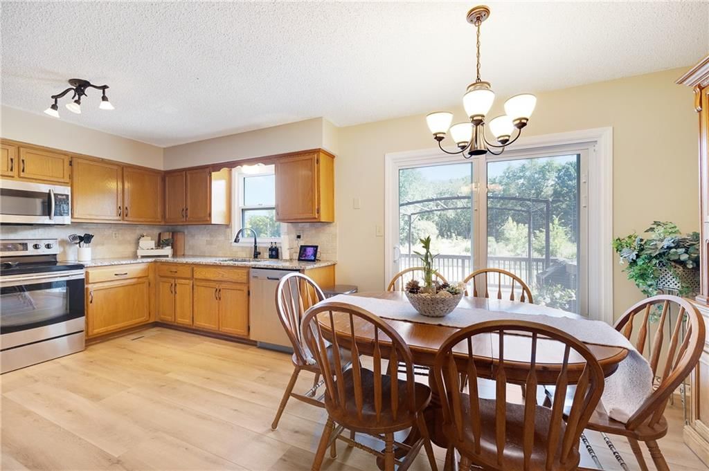 901 Stone Brook Drive — photo 7