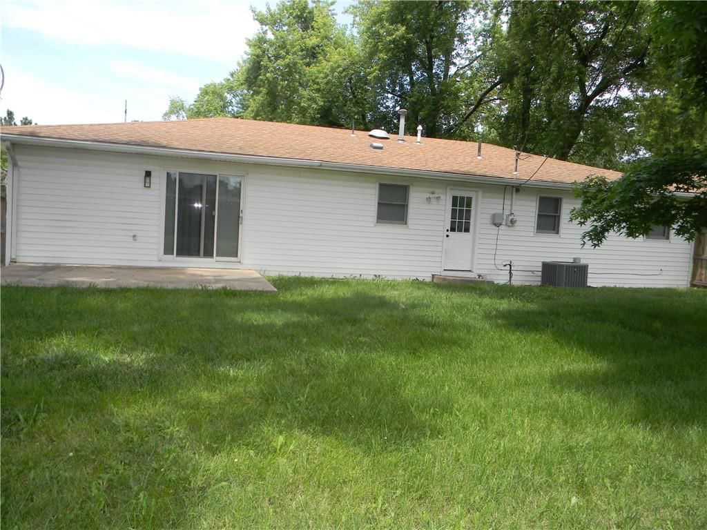811 E Garfield Street — photo 3