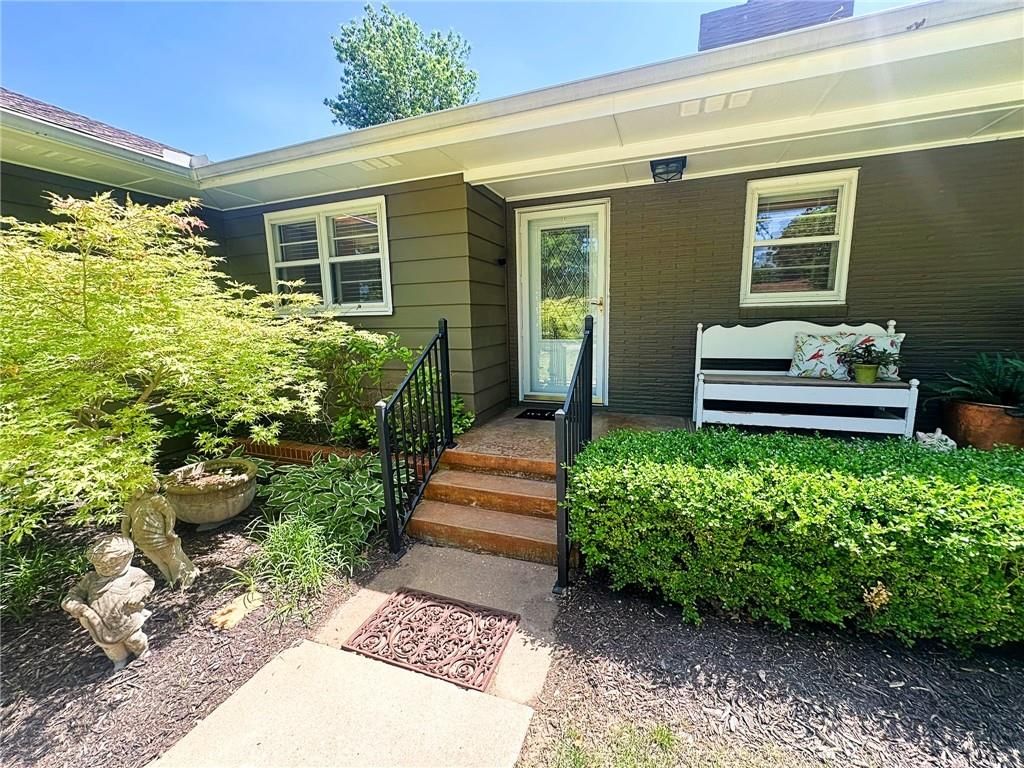 1382 Marblecrest Drive — photo 5
