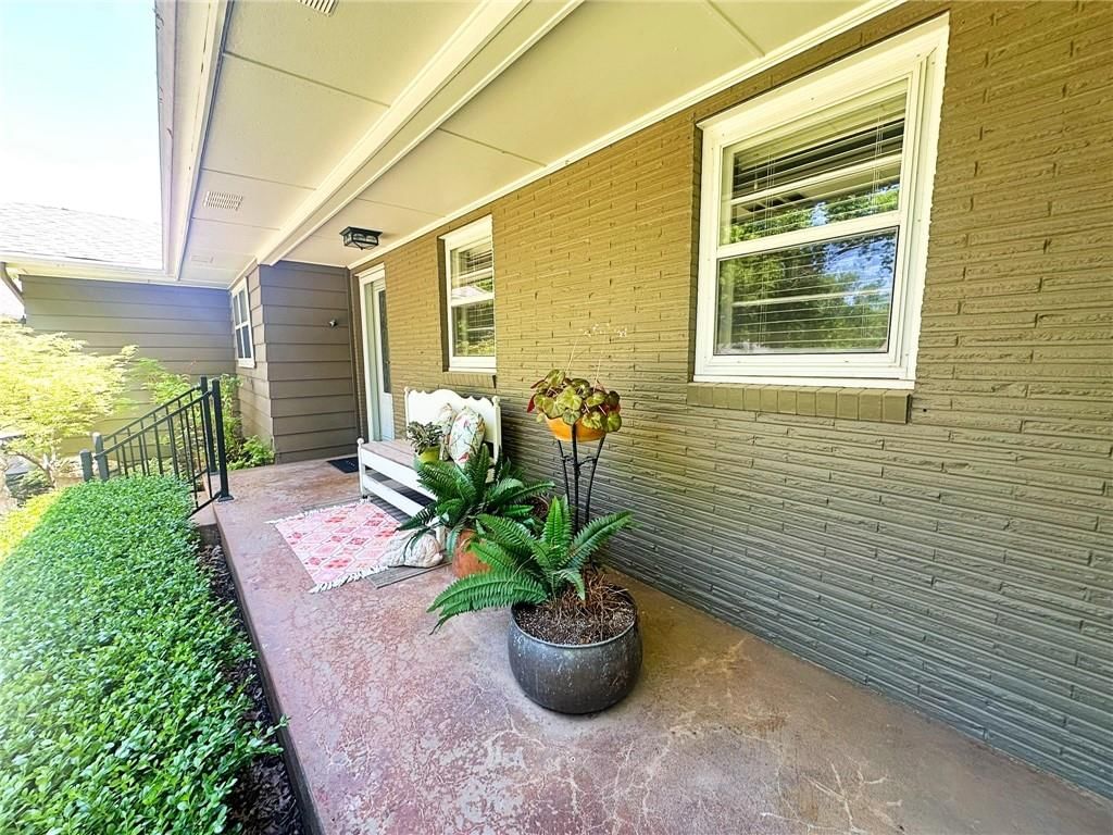 1382 Marblecrest Drive — photo 7