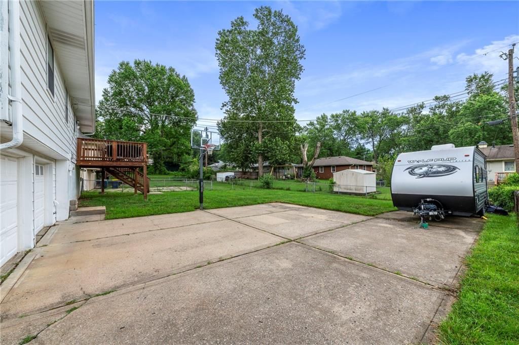 7001 NW 79th Terrace — photo 32
