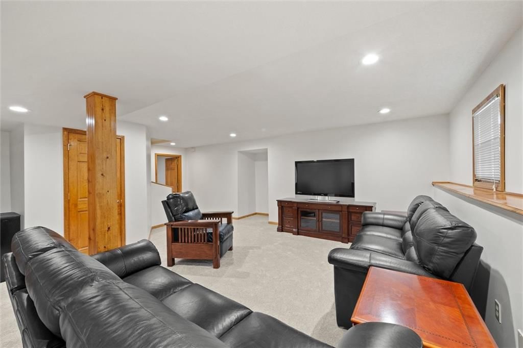 9805 W 121st Terrace — photo 30