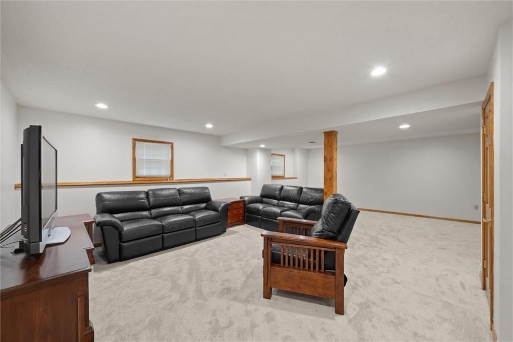 9805 W 121st Terrace — photo 31