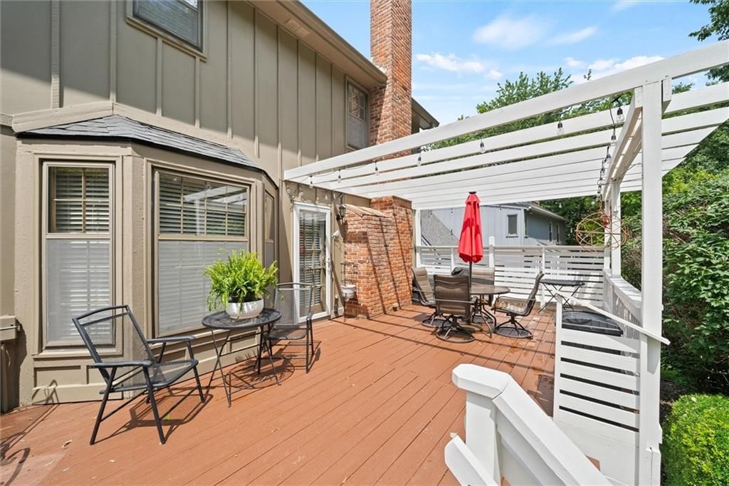 9805 W 121st Terrace — photo 34