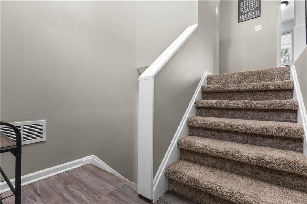 804 S Scott Avenue — photo 8