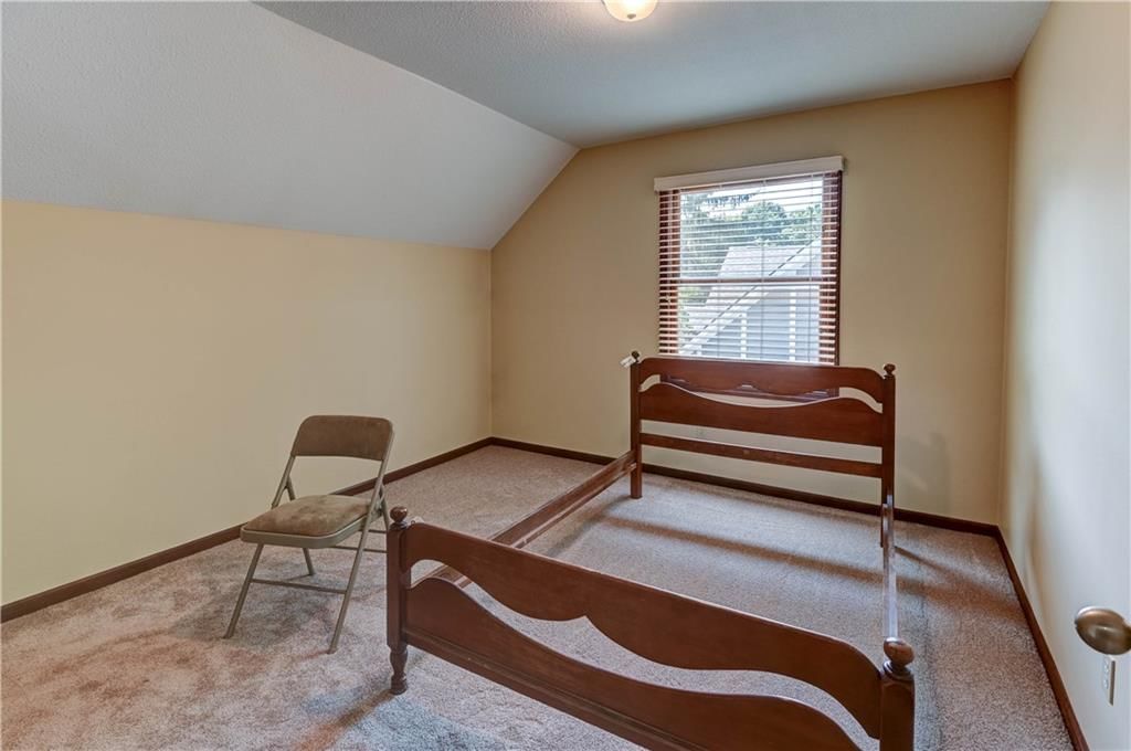 512 E Clayview Drive — photo 28