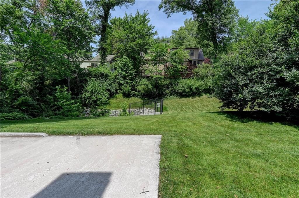 512 E Clayview Drive — photo 42