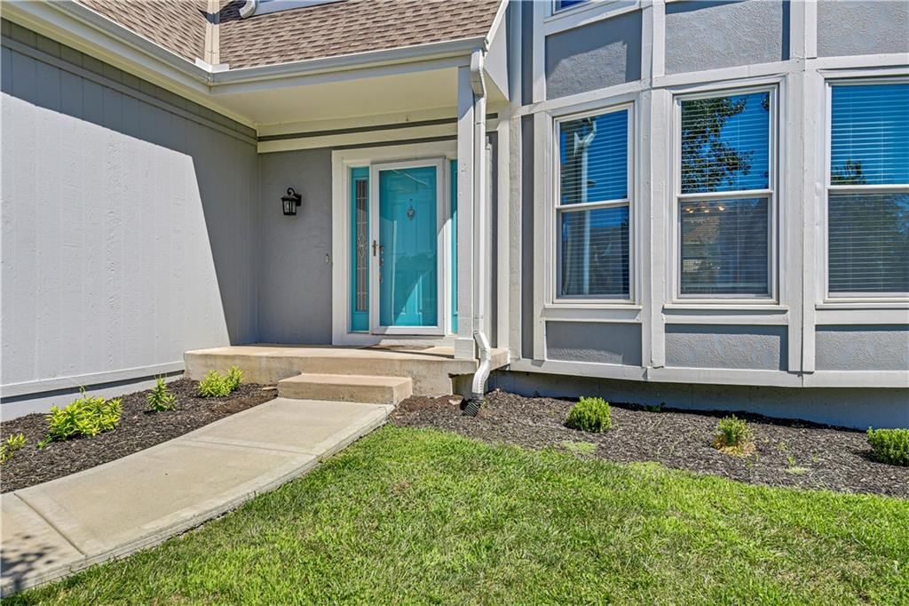11202 W 116th Street — photo 2