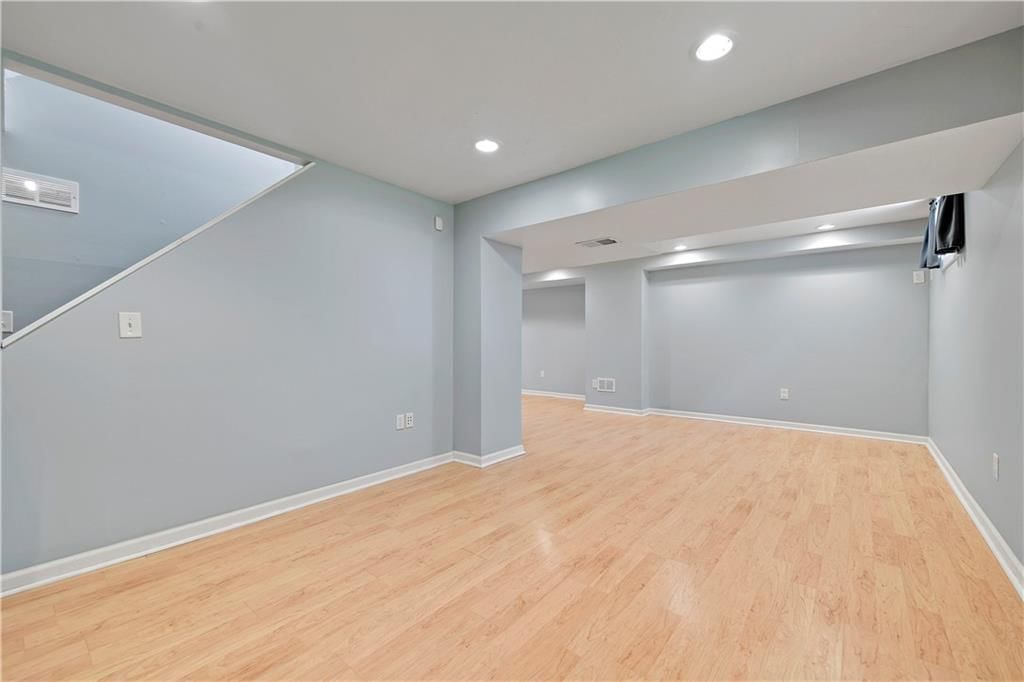 11202 W 116th Street — photo 33