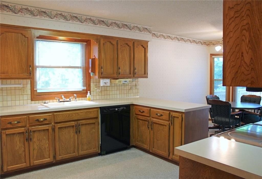 1407 Weatherstone Lane — photo 5
