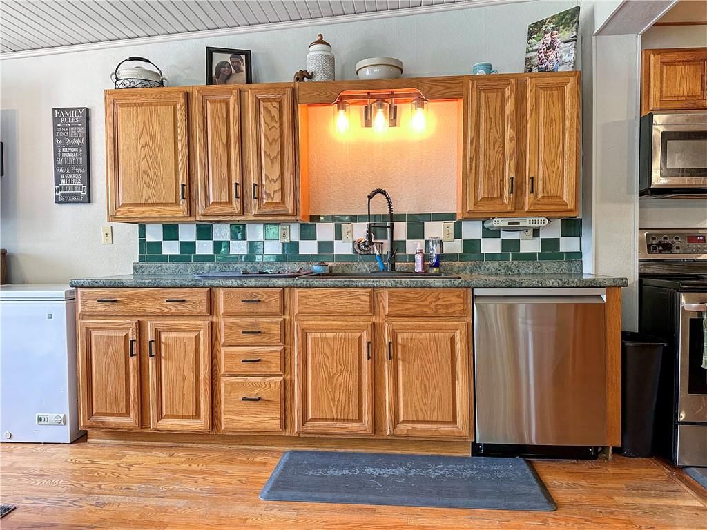 1607 South Street — photo 10