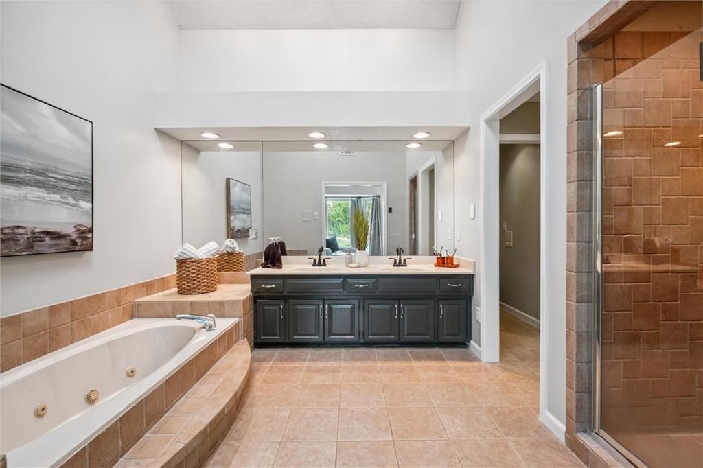 400 NW Poplar Street — photo 22
