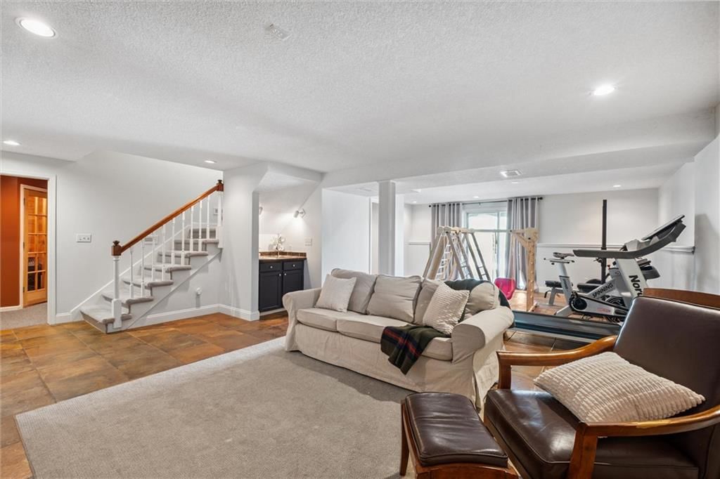 400 NW Poplar Street — photo 30