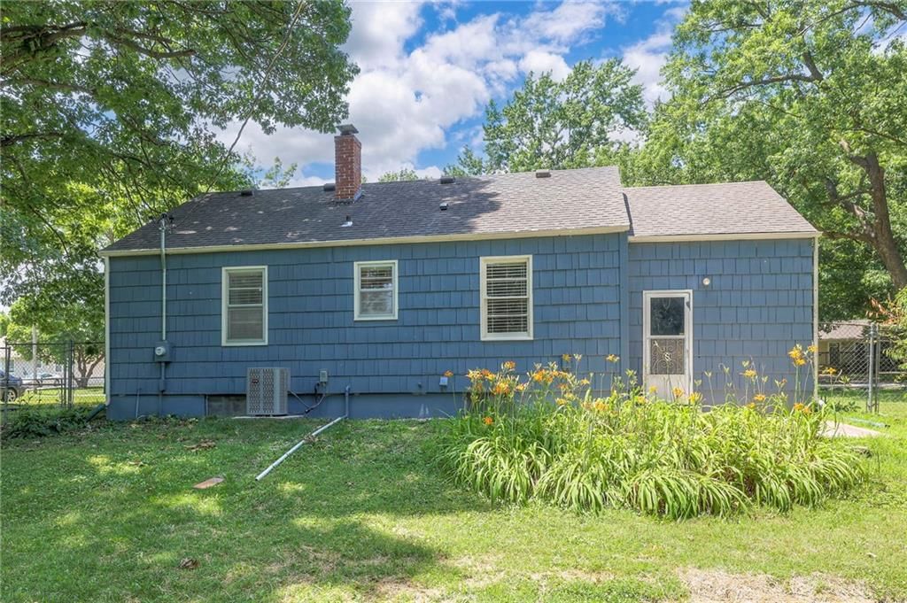 11417 Applewood Drive — photo 23
