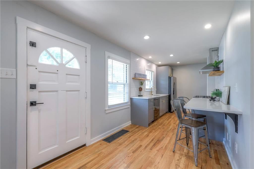 11417 Applewood Drive — photo 8