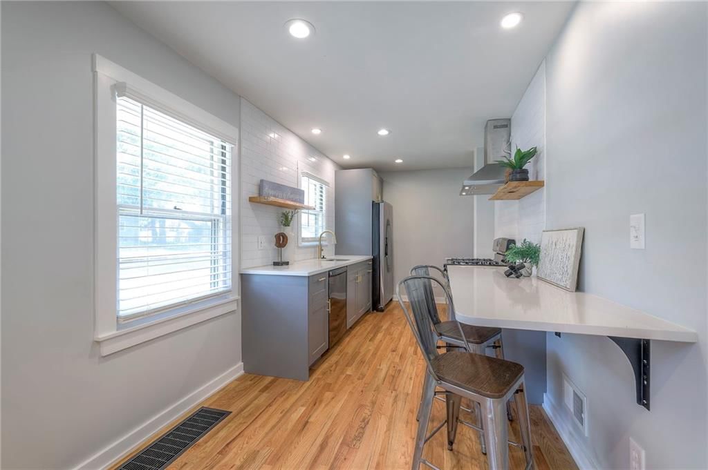 11417 Applewood Drive — photo 9