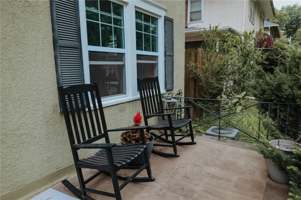 2220 Eugene Field Avenue — photo 3