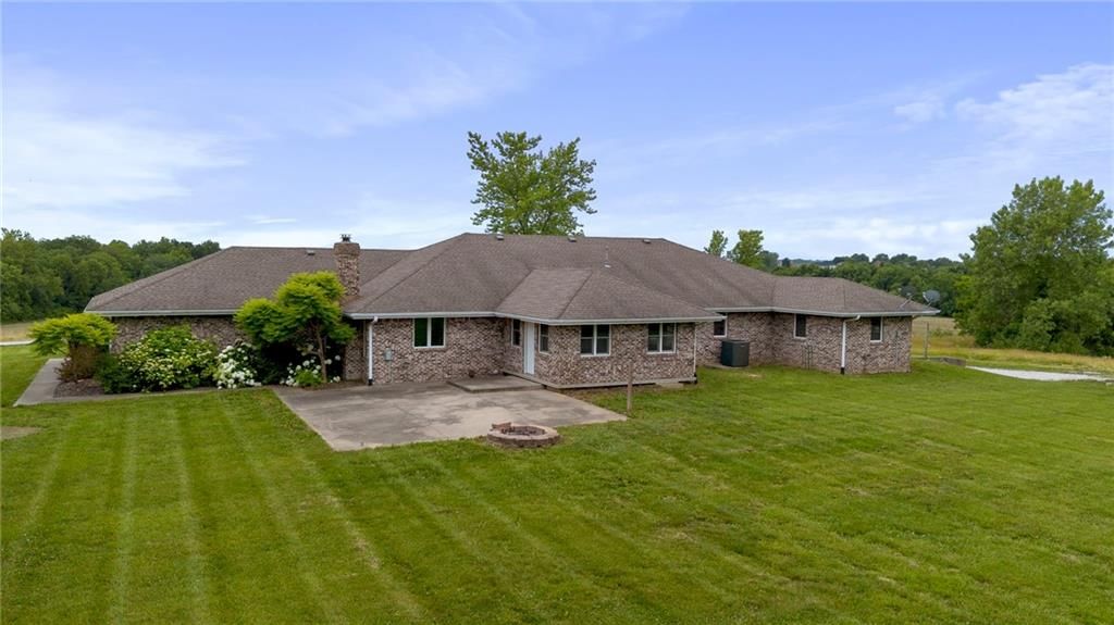 1010 Wellington Street — photo 48
