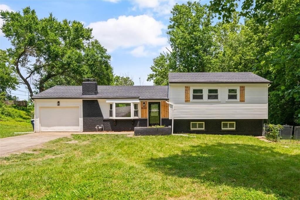 9120 E 31st Street, Kansas City, MO
