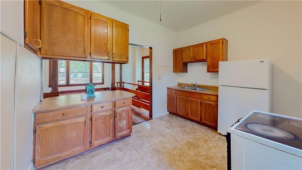 303 N Main Street — photo 6