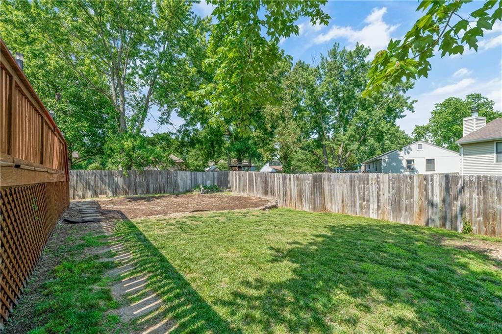 13011 S Raintree Drive — photo 33