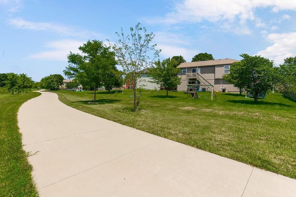 17160 King Court — photo 27