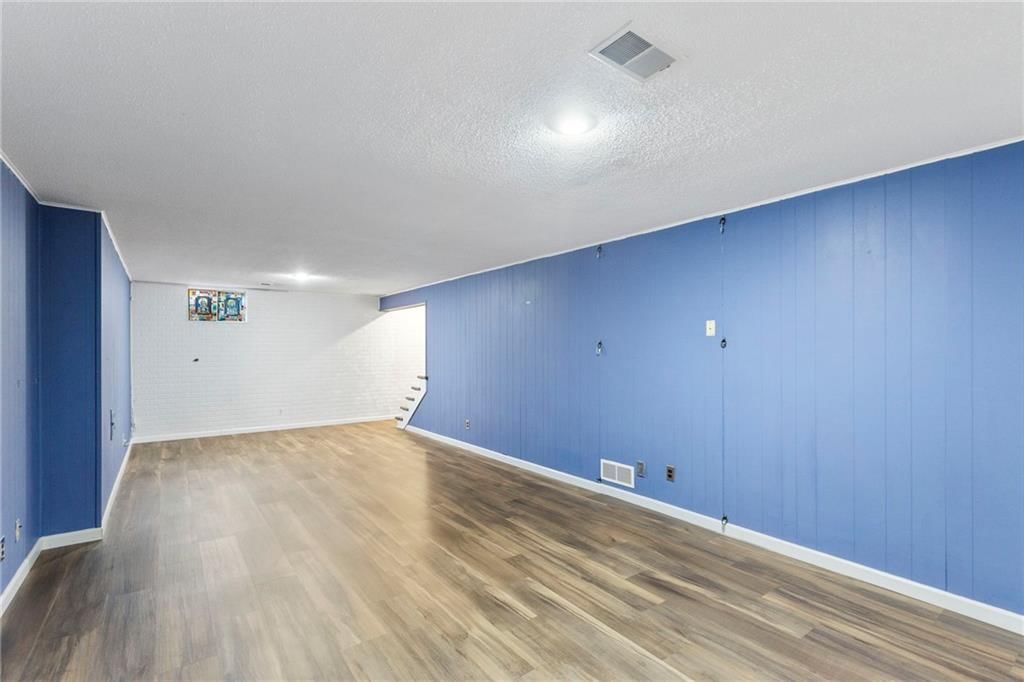 10017 W 95th Street — photo 32