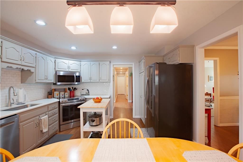 3704 Wheatridge Drive — photo 10