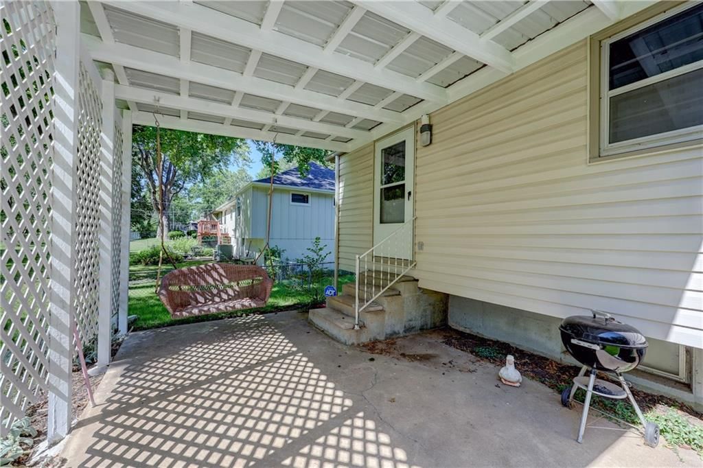 8818 Crescent Avenue — photo 23