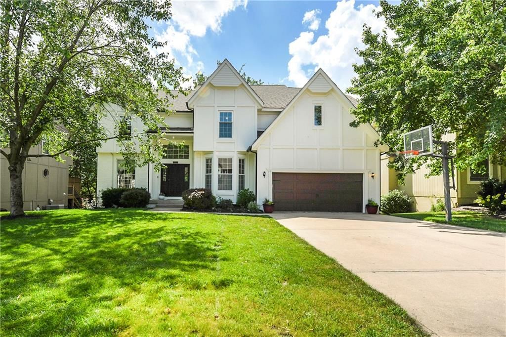 14010 Ash Street, Overland Park, KS