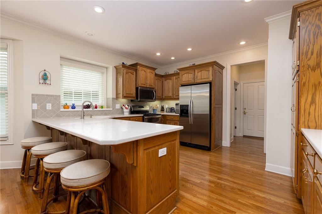 2832 S Woodbury Drive — photo 8