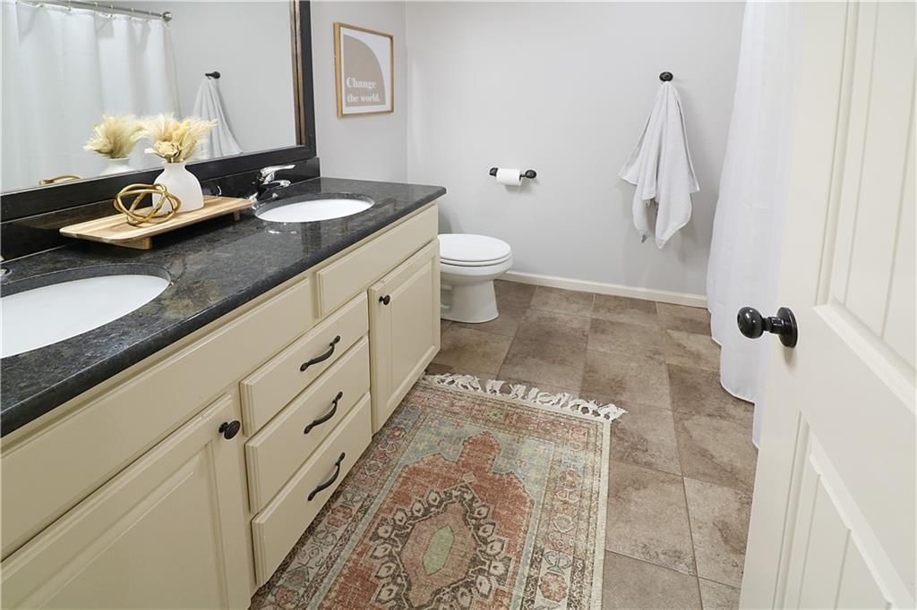 1216 Hillmann Lane — photo 49