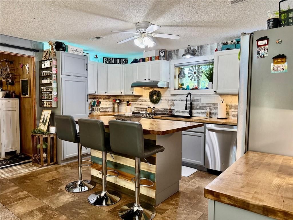 140 Lindberg Drive — photo 6
