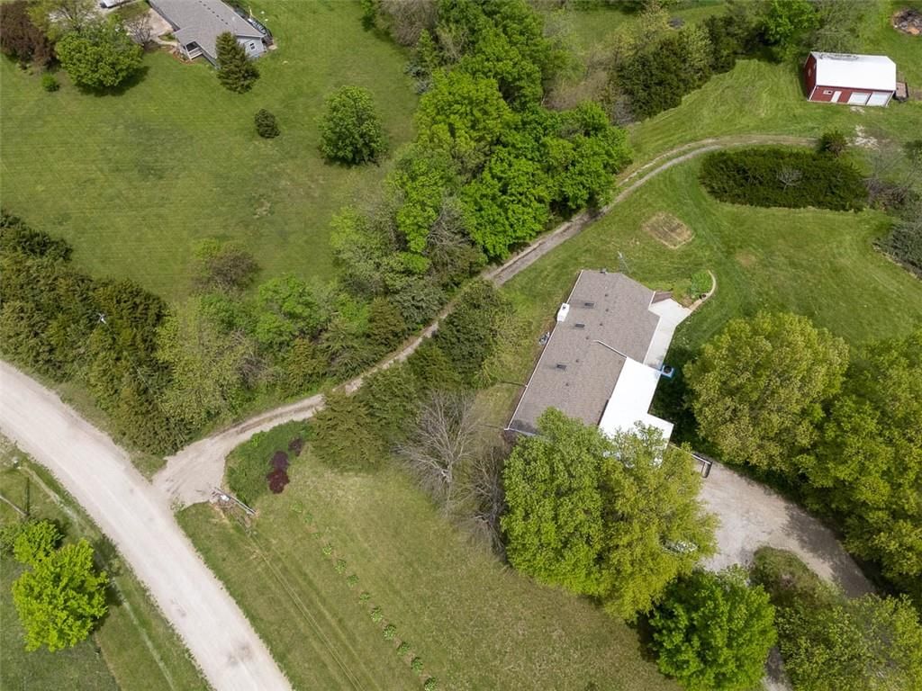 23041 Bedford Road — photo 28