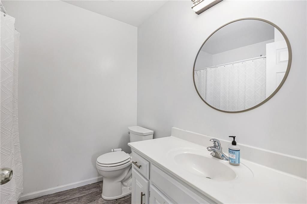 2 E Virginia Street — photo 9