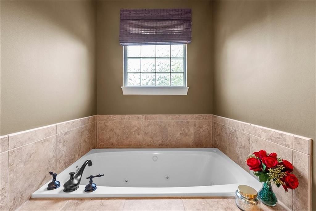 5034 Woodstock Court — photo 19